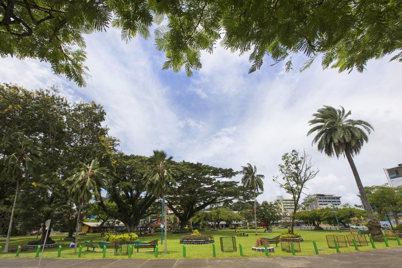 Quest 4* Suva
